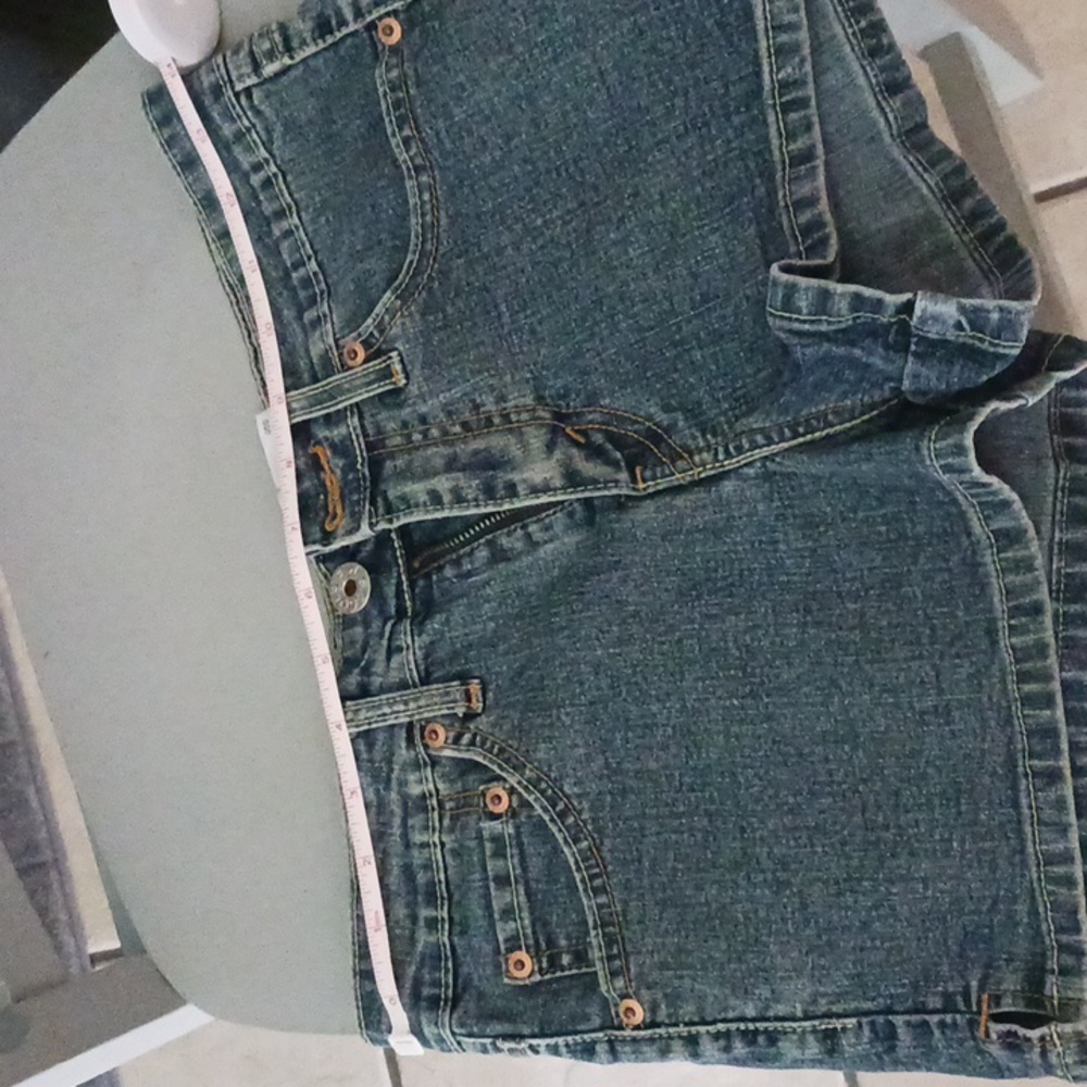 518 superlow levi shorts size 9